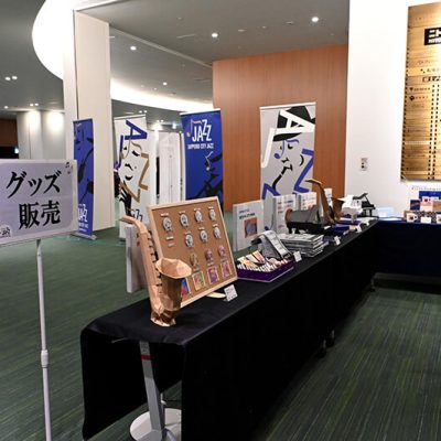 オフィシャルブース_1